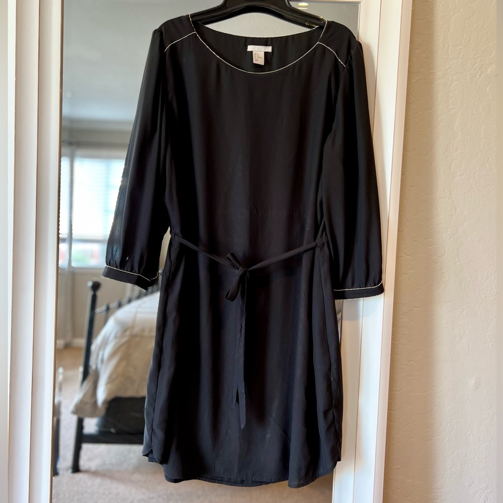H&M Black Dress neckline detail
